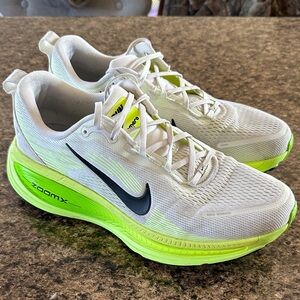 Nike Men's Vomero 18